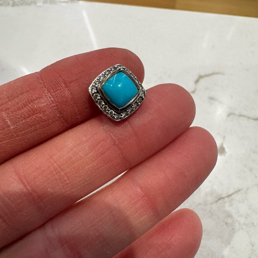 David Yurman Silver and Blue Earrings with Elegant Design